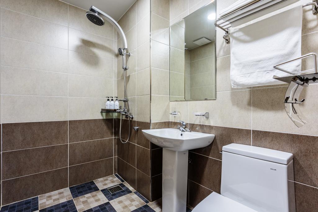 סאוגוויפו Rex Hotel מראה חיצוני תמונה
