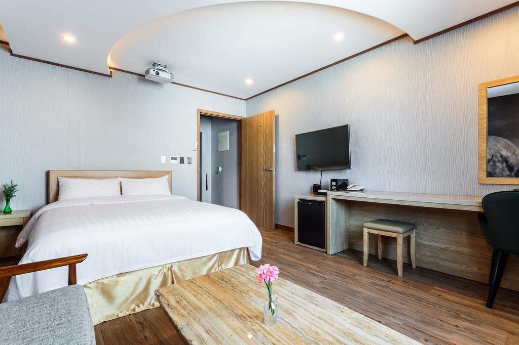 סאוגוויפו Rex Hotel מראה חיצוני תמונה